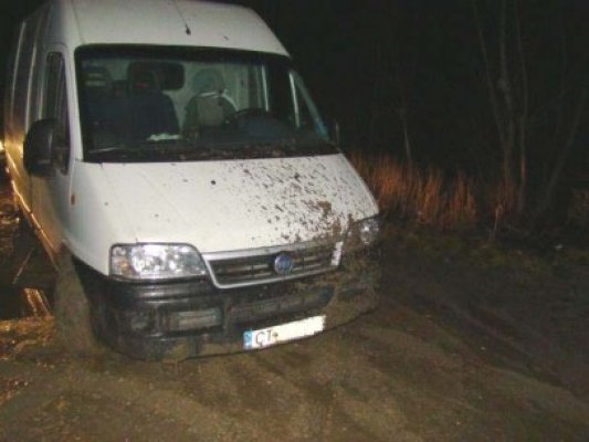 Circa două tone de motorină, confiscate la Cernavodă